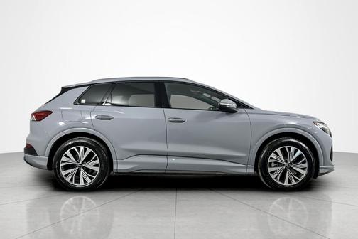 2025 Audi Q4 e-tron Premium 45 RWD