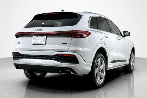 2025 Audi Q5 Premium Plus TFSI quattro S tronic