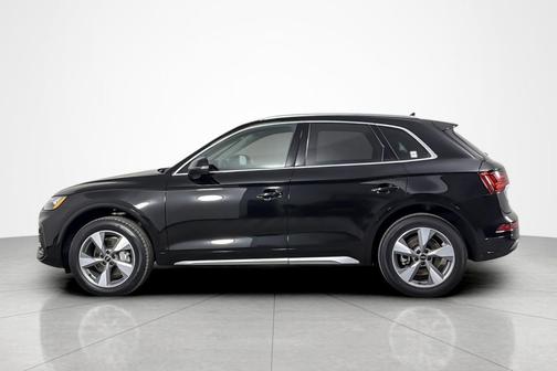 2023 Audi Q5 40 Premium Plus