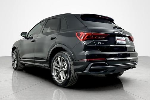 2024 Audi Q3 45 S line Premium Plus