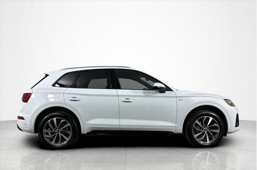 2024 Audi Q5 45 S line Premium