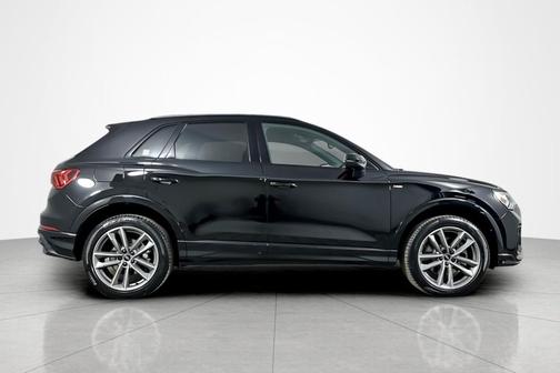 2025 Audi Q3 S line Premium 45 TFSI quattro