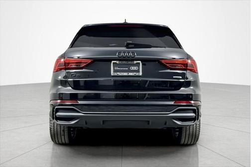 2024 Audi Q3 Premium 45 TFSI S line quattro Tiptronic