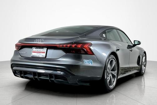 2024 Audi e-tron GT Premium Plus quattro