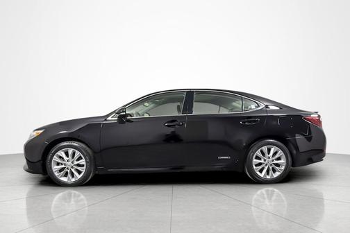 Obsidian 2015 Lexus ES 300h Base