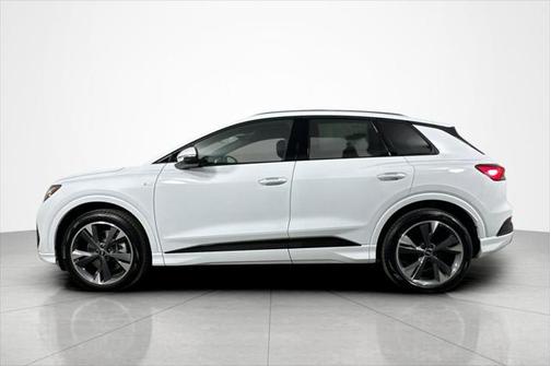 2025 Audi Q4 e-tron Premium Plus 55 quattro