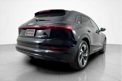 2021 Audi e-tron Premium