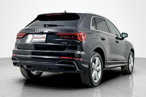 2022 Audi Q3 45 S line Premium Plus
