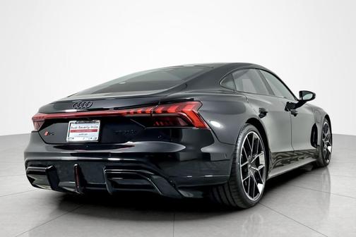 2026 Audi RS e-tron GT quattro