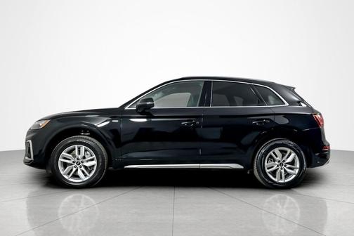 2023 Audi Q5 45 S line Premium