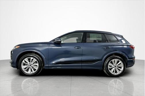 2025 Audi Q6 e-tron Premium Plus