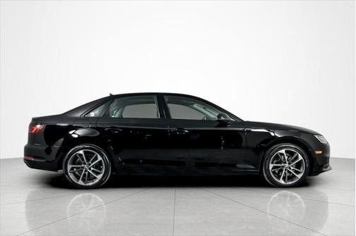 2019 Audi A4 40 Titanium Premium