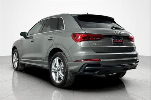 2022 Audi Q3 45 S line Premium