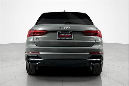 2022 Audi Q3 45 S line Premium