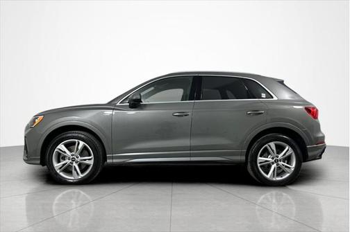 2022 Audi Q3 45 S line Premium