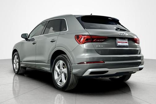 2022 Audi Q3 40 Premium