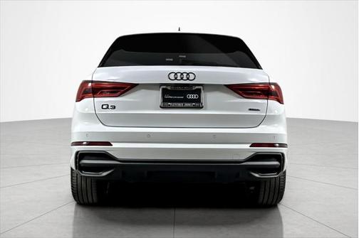2024 Audi Q3 Premium 45 TFSI S line quattro Tiptronic
