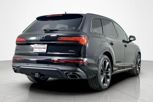 2026 Audi Q7 55 Premium Plus