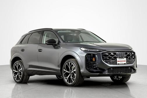 Daytona Gray Pearl Effect 2026 Audi Q3 TFSI quattro S tronic