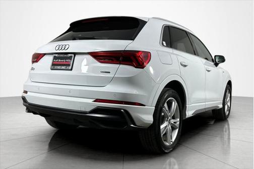 2022 Audi Q3 45 S line Premium Plus