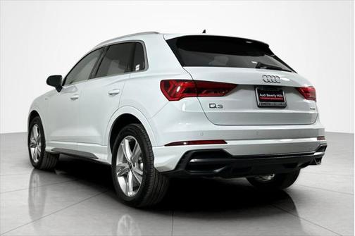 2022 Audi Q3 45 S line Premium Plus