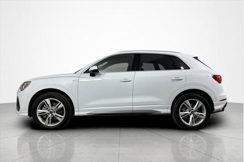 2022 Audi Q3 45 S line Premium Plus