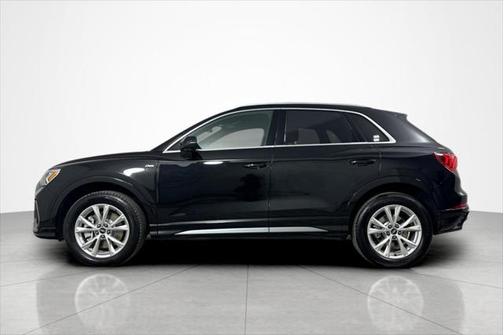 2022 Audi Q3 45 S line Premium Plus