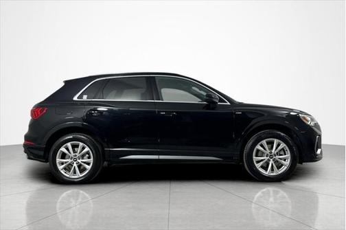 2022 Audi Q3 45 S line Premium Plus