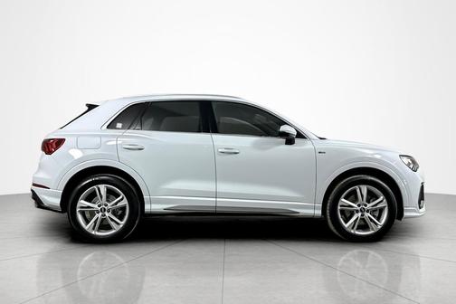 2022 Audi Q3 45 S line Premium Plus