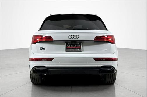 2022 Audi Q5 45 S line Prestige