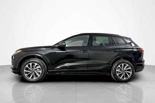2025 Audi Q6 e-tron Premium quattro
