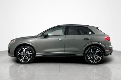 2023 Audi Q3 45 S line Premium Plus