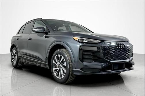 2025 Audi Q6 e-tron Premium quattro