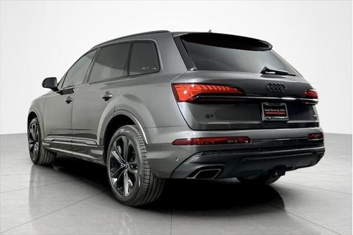 2025 Audi Q7 55 Premium Plus