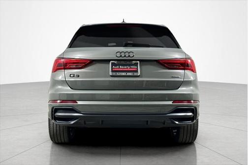 2022 Audi Q3 45 S line Premium