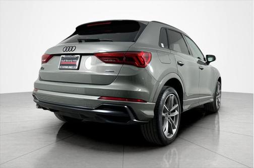 2022 Audi Q3 45 S line Premium
