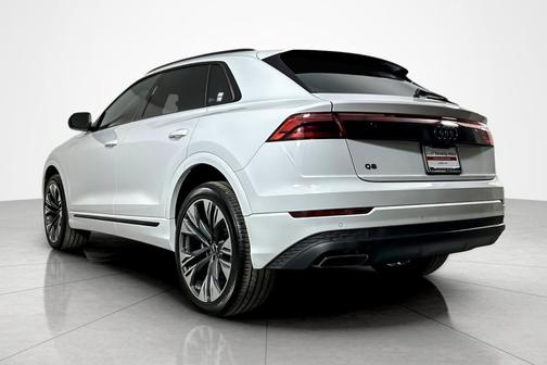 2025 Audi Q8 55 Premium