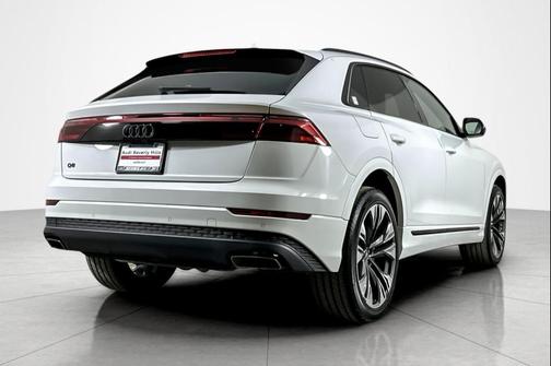 2025 Audi Q8 55 Premium