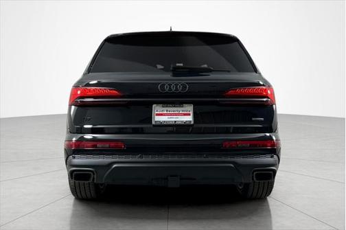2025 Audi Q7 55 Premium Plus