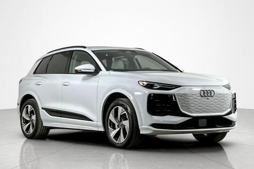 2025 Audi Q6 e-tron Premium quattro