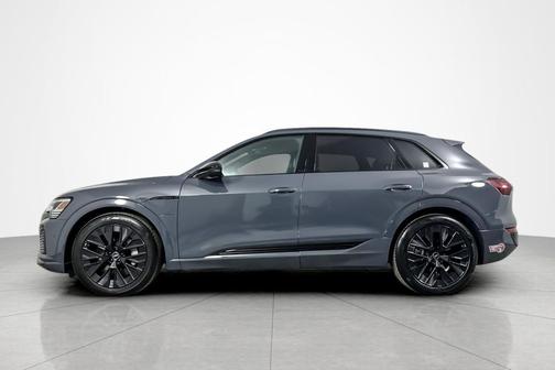 2024 Audi Q8 e-tron Prestige
