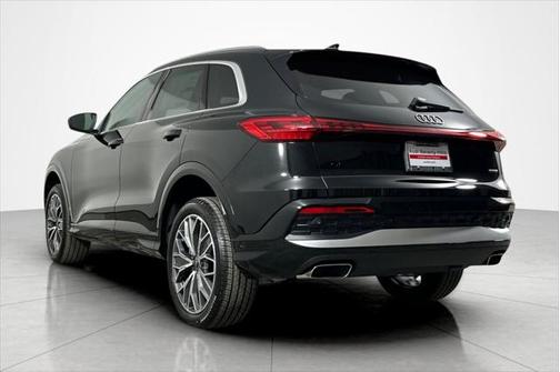 2025 Audi Q5 Premium Plus