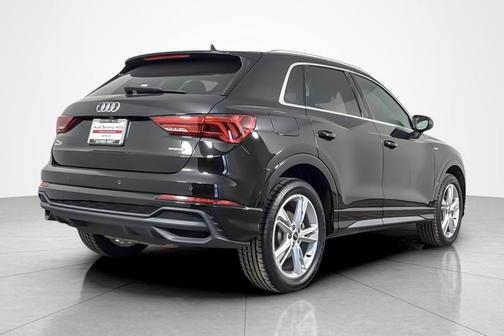 2023 Audi Q3 Premium 45 TFSI S line quattro Tiptronic