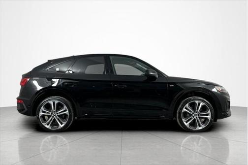 2022 Audi Q5 45 S line Premium Plus