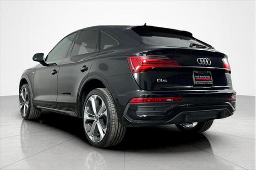 2022 Audi Q5 45 S line Premium Plus