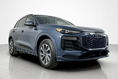 2025 Audi Q6 e-tron Premium quattro