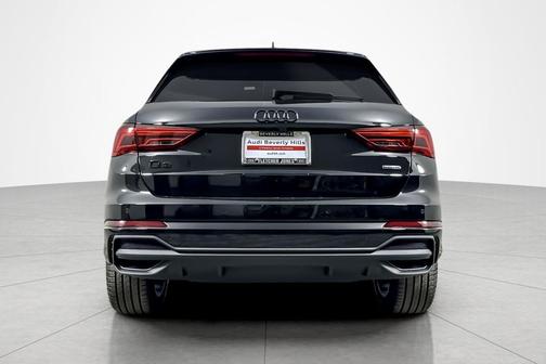 2025 Audi Q3 45 S line Premium Plus