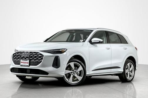 2025 Audi Q5 Premium Plus