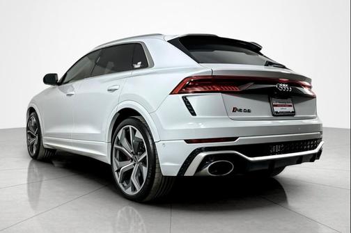Glacier White Metallic 2022 Audi RS Q8 4.0T