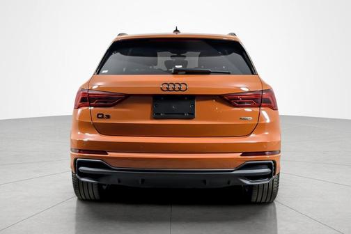 Pulse Orange 2025 Audi Q3 Premium 45 TFSI S line quattro Tiptronic
